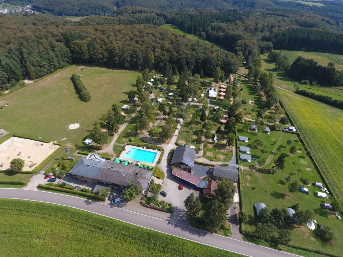 Country Camp Camping Auf Kengert Hotell Medernach Exteriör bild